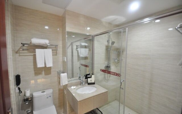 Wuhan Guochuang Chuyuan Donghu Hotel