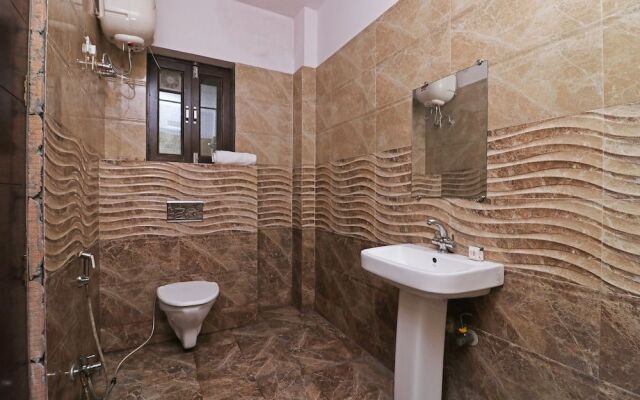 OYO 10172 Dhruv Residency