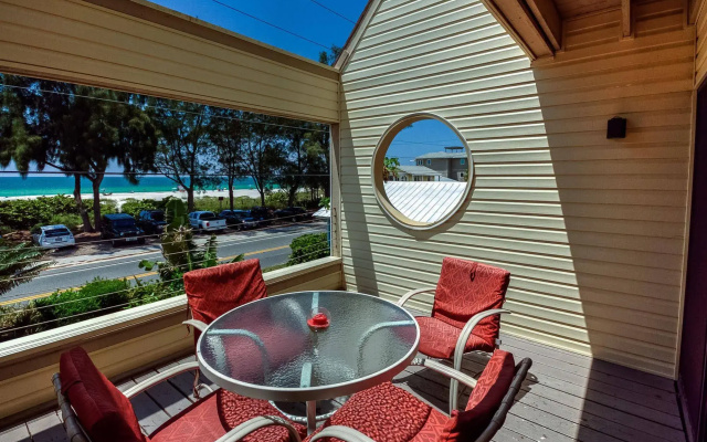 Bird's Nest Beach Townhomes