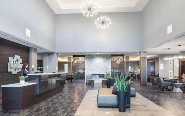 Holiday Inn & Suites Silicon Valley - Milpitas by IHG