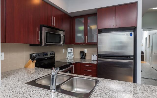 Iceboat Terrace-Downtown-Ent District