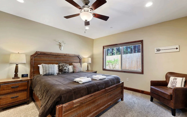 Tahoe Woods Escape - Three Bedroom Home