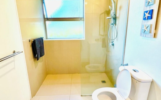 Nikao Hillside Suite