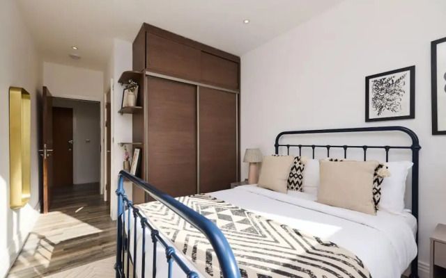 The Harlesden Place - Modern 3bdr Flat With Balcony
