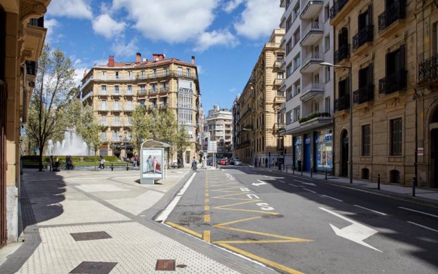 Bilbao Plaza by FeelFree Rentals