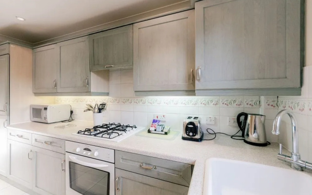 Cascades Court by Roomspace Apartments