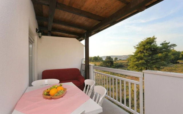 Lias 2 - With Restaurant - A11