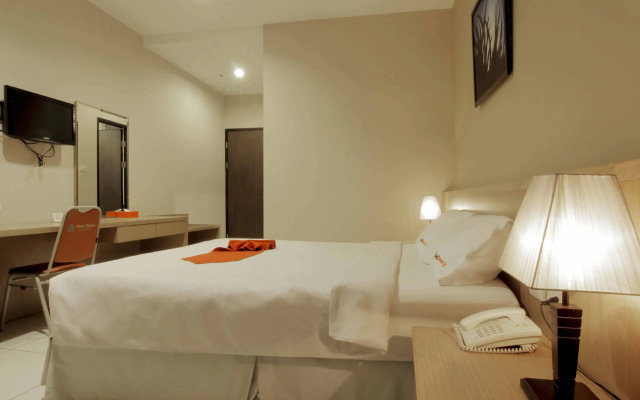 RedDoorz @ Babakan Jeruk