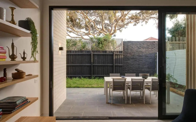 BOUTIQUE STAYS - Woodfin House