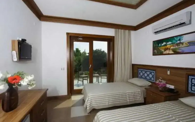 Otel Azmakhan