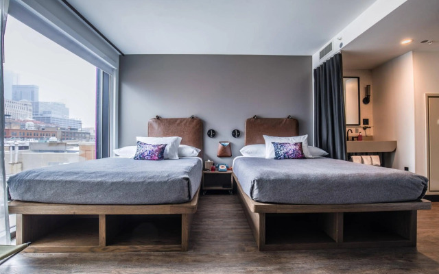 Moxy Chicago Downtown