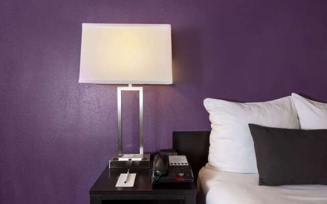 La Quinta Inn & Suites by Wyndham New York City Central Park