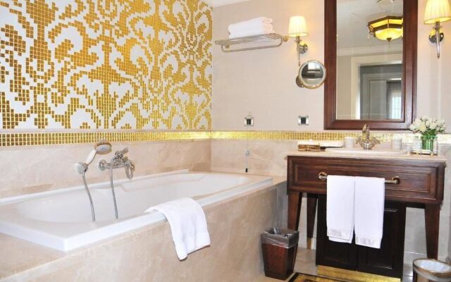 Angels Peninsula Hotel