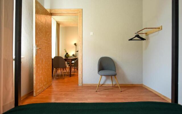 THE INDUSTRIAL. Huge Unirii Square Apartment