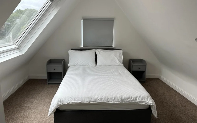 London Luxury Apartment - Finchley Road Retreat