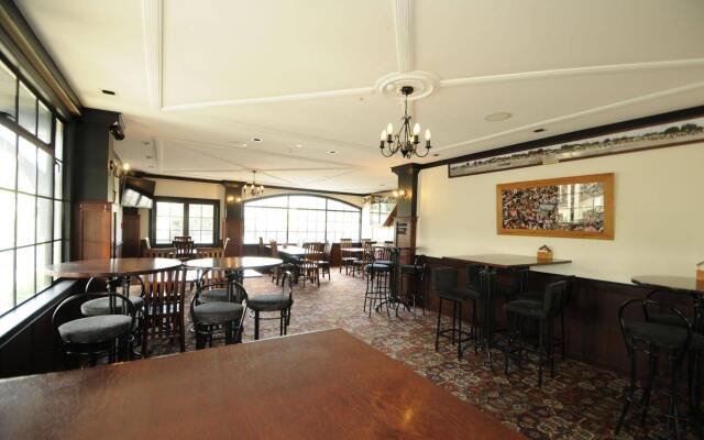 Salty Dog Inn
