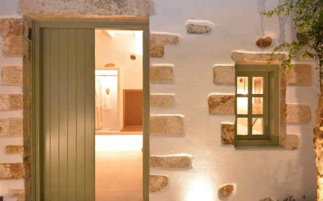 Mint Villa by Checkin