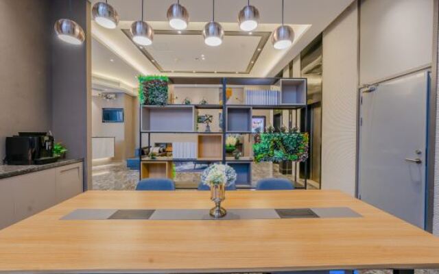 Homeinn Selected Hotel (Shanghai Baoshan Changlin Road Tonghe Xincun Subway Station)