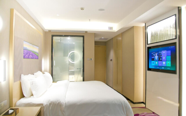 Lavande Hotels Shenzhen Longgang Dayun Center Jixiang Metro Station