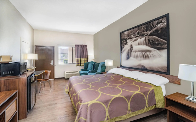 Super 8 by Wyndham Columbia
