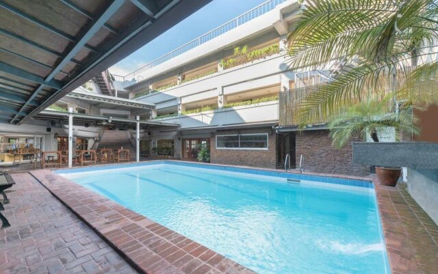 The Oasis Paco Park Hotel