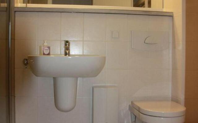 GODS06108-FeWo-Moeoev