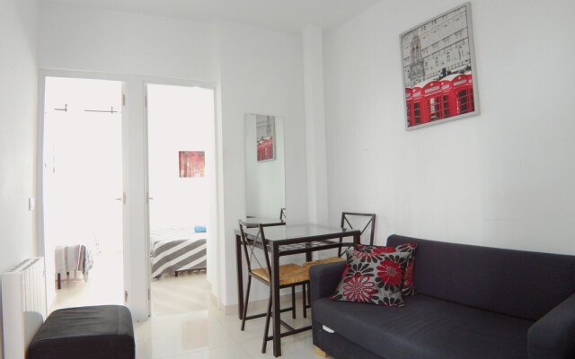 Apartamento de 2 Habitaciones en Puerta del Angel AZ2B