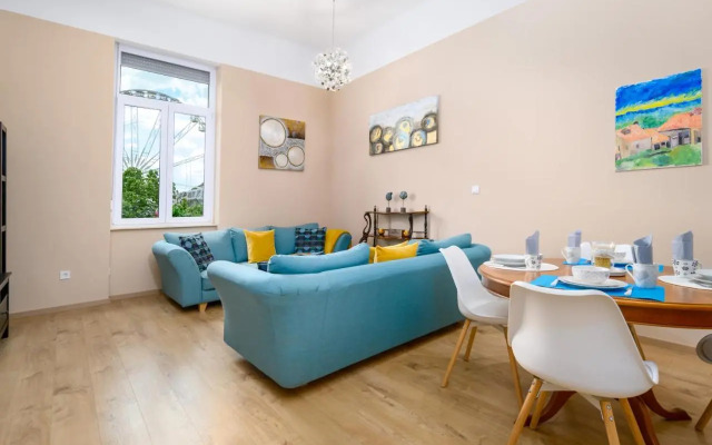 JA18 Downtown Pearl - 2 bedroom apartment