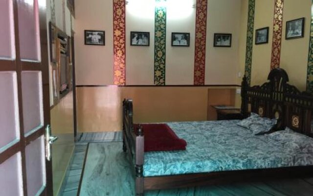 Chandra Niwas Guest House