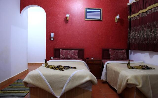 Western Desert Hotel & Safari