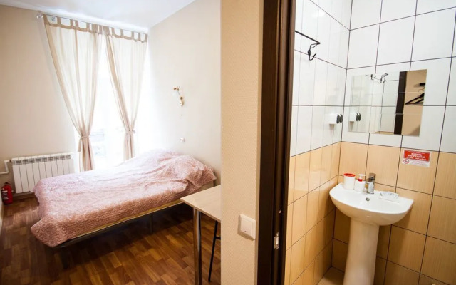 Samsonov Hotel on Goncharnaya 8