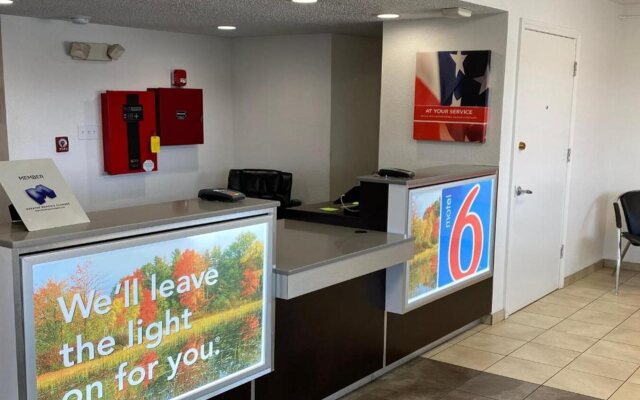 Motel 6 Memphis, TN - Downtown