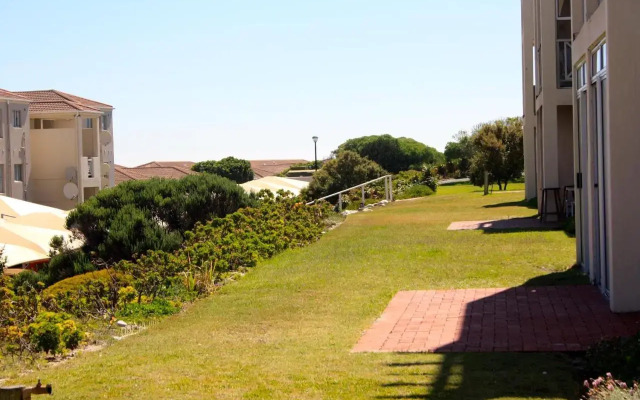 142 hermanus beach club