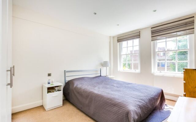Modern 2 Bedroom South Kensington Flat