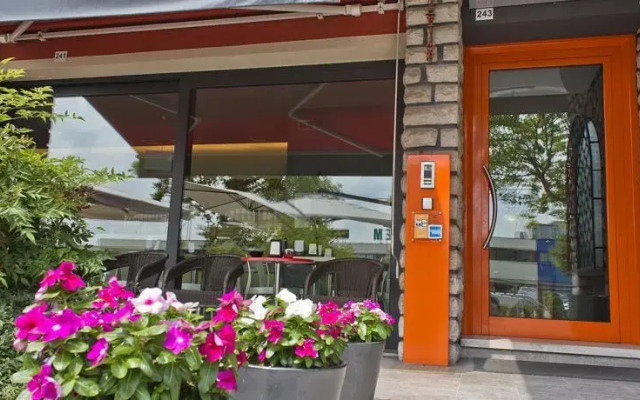 Residenza Cartiera 243