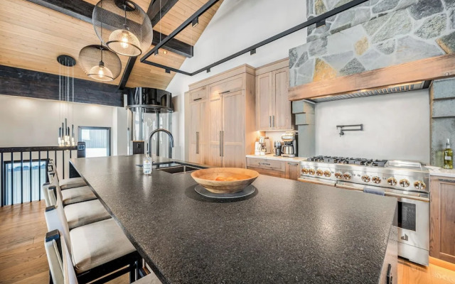 Opulence At Big White