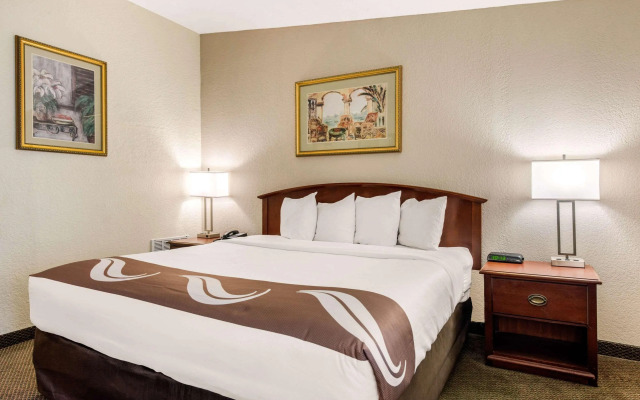 Quality Inn & Suites Tarpon Springs South