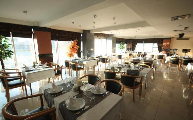 Hotel Palm City Akhisar