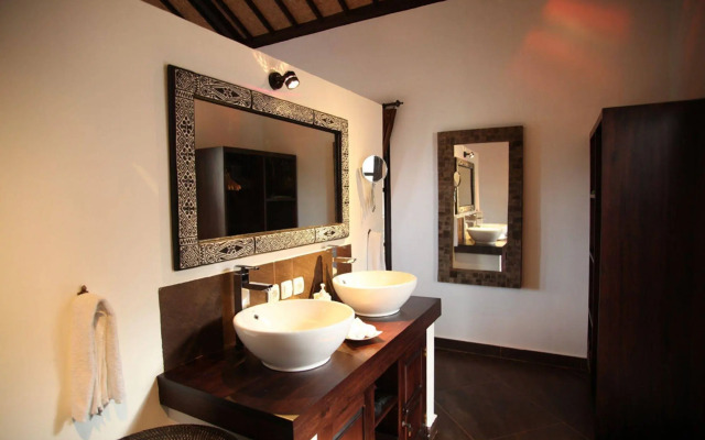 Puri Mangga Sea View Resort & Spa