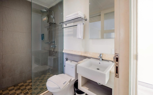 Alron Hotel Kuta Powered by Archipelago