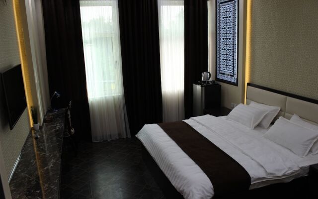 Safir Hotel