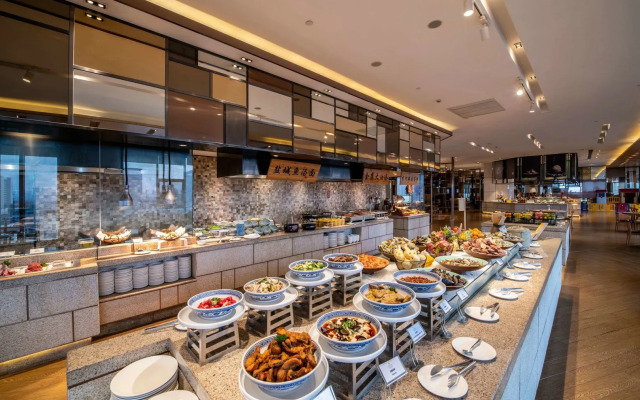 Golden Eagle Summit Hotel Yancheng