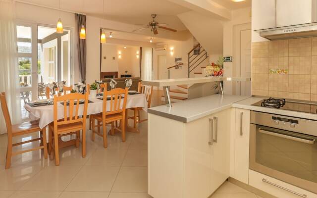 Alluring Villa in Marina With Swimming Pool