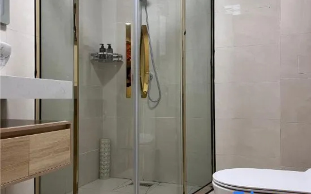 Litang Qianhu Zangzhai Hotel – Bathroom – Litang