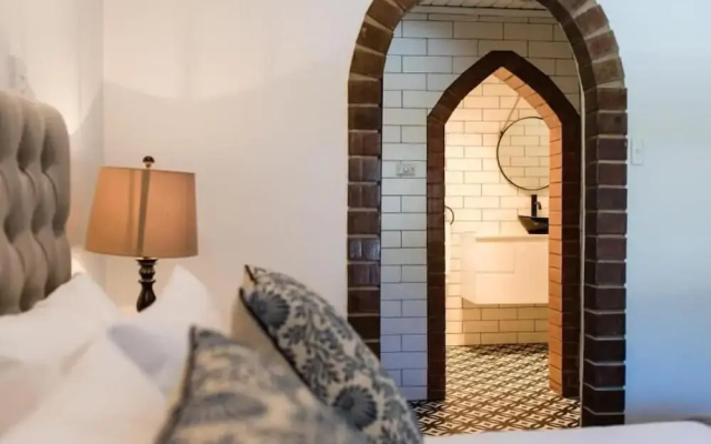 The Manor Basket Range