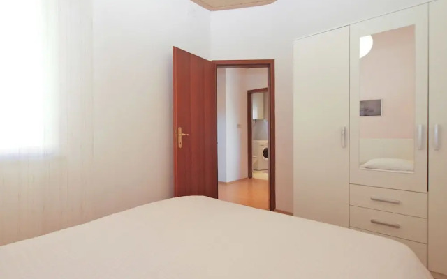 Apartment 959