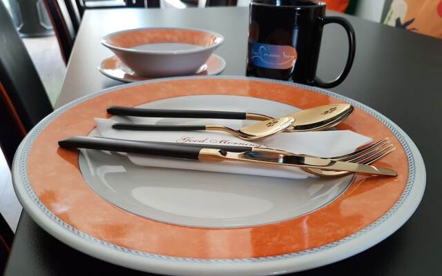 Half Moon Bay Hotel - Families Only