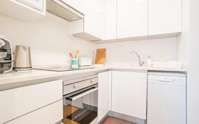 Principe Real Charming and Modern Apartment