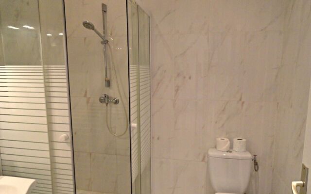 Central Studio Residence Lily