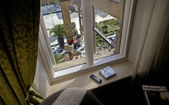 Islington Hotel